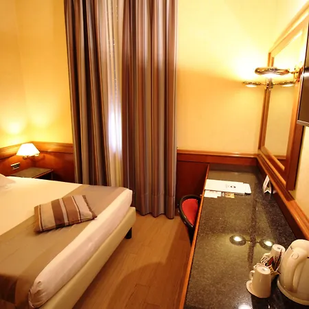 Western Moderno Verdi Szálloda 4*