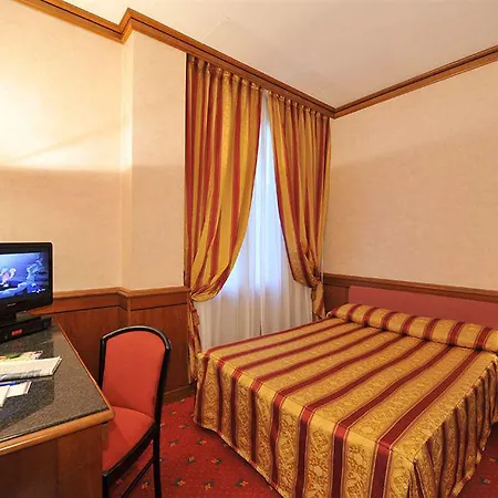 Western Moderno Verdi Szálloda 4*
